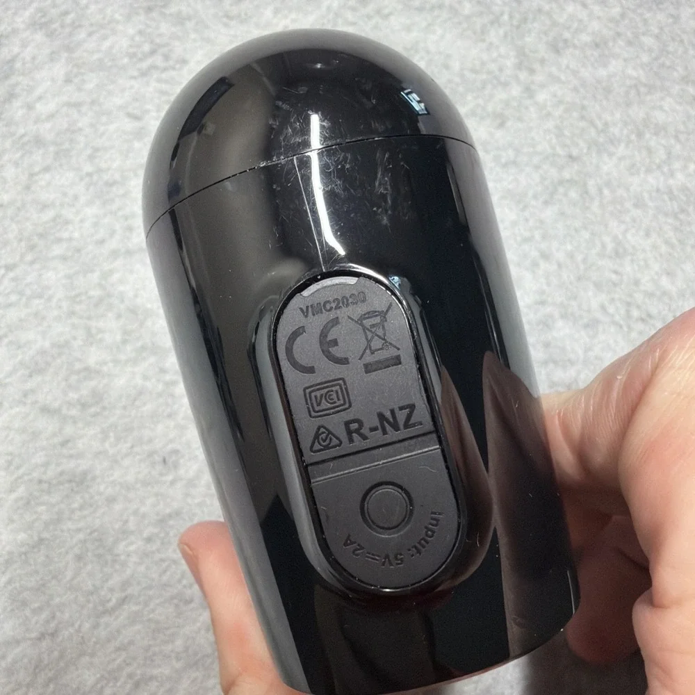 Arlo Essential VMC2030 Spotlight Single Wireless Indoor/Outdoor Camera